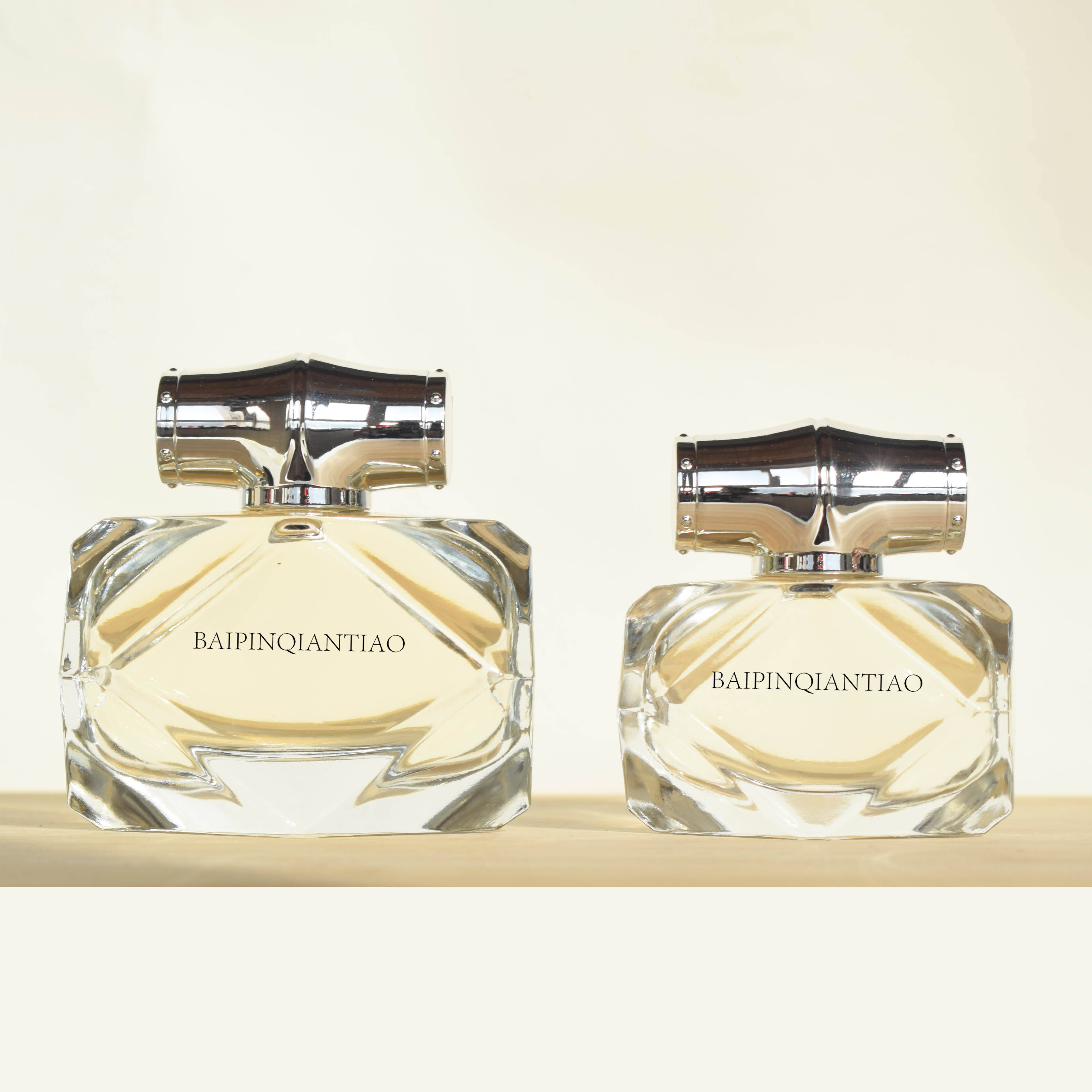 Wholesale 30ml 80ml Empty Perfume Bottles Luxury Perfume Glass Bottle Shape Perfume Bottle