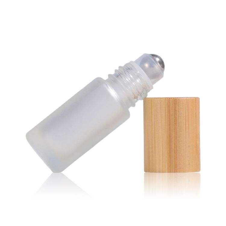Hot Sale Bamboo and Wood Cover Oil Bottle Frosted Glass Pearl Bottle 5ml 10ml Metal Roller Bottles