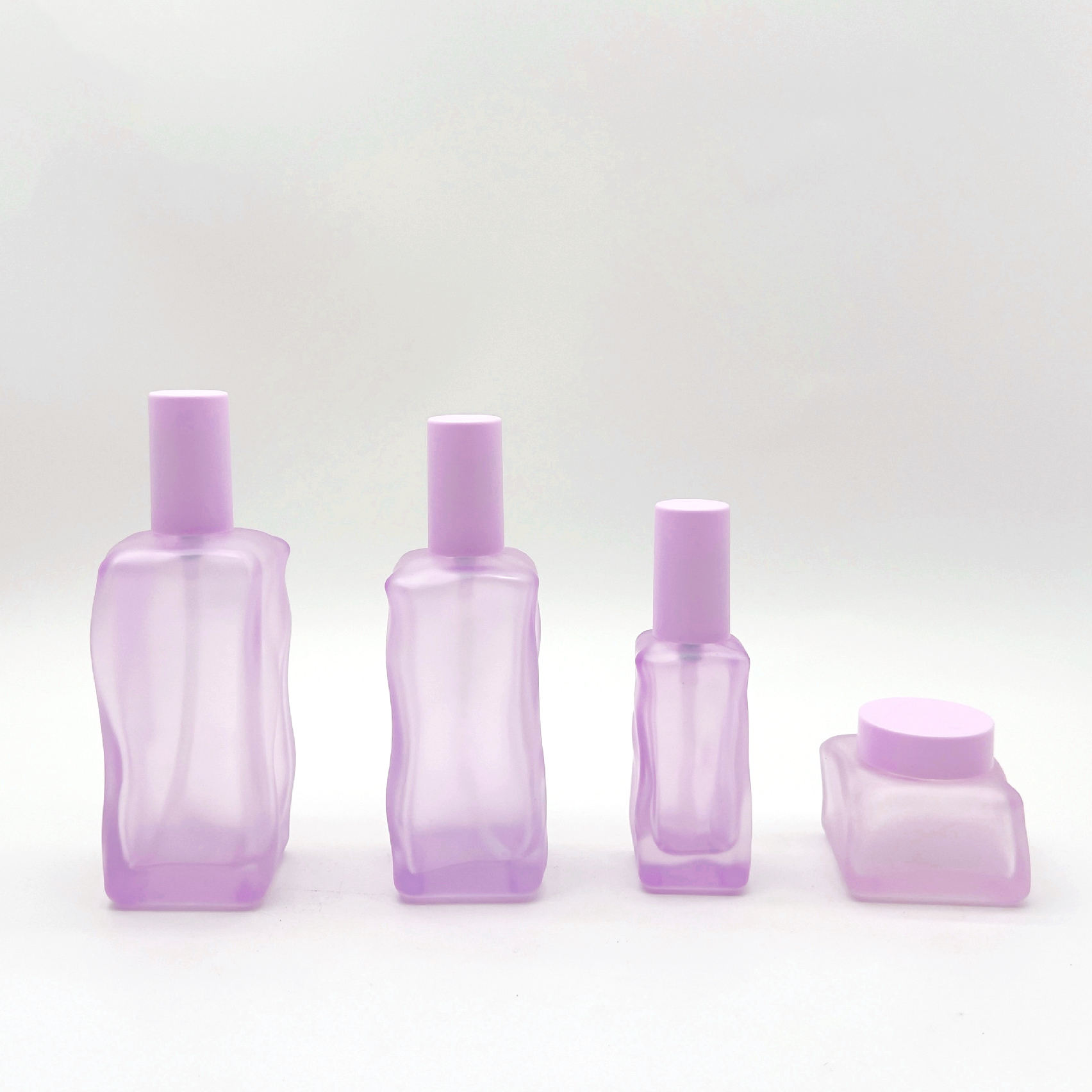 Matte Irregular Wave Glass Bottle with Plastic Pump 100ml Capacity for Skincare Packaging Free Sample for Face Cream Screw Cap