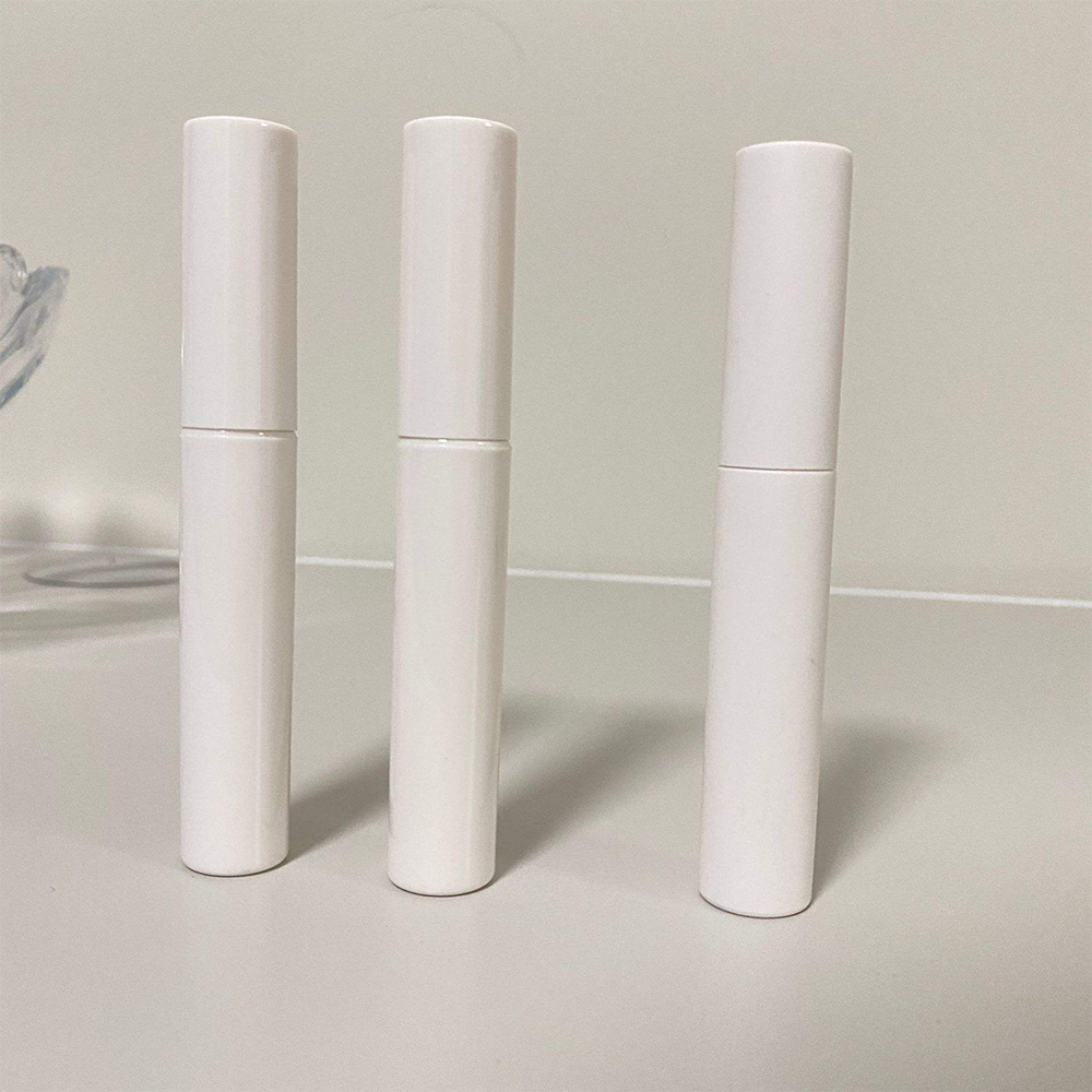 White 10ml Plastic Tube for Eyelash Growth Serum Gloss Finish for LIP GLOSS and MASCARA Cosmetic Enhancer Container