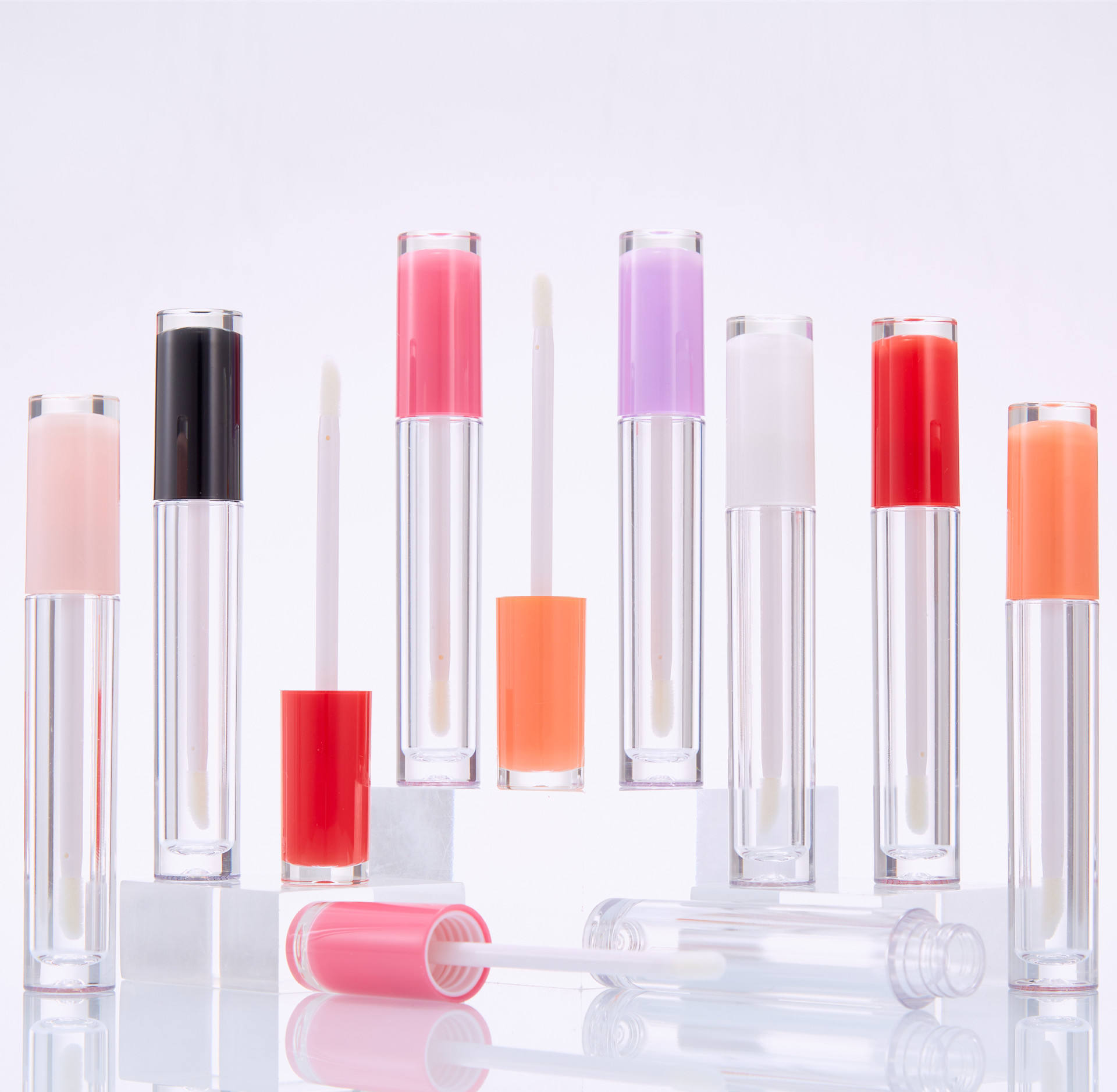 Free Empty Round Plastic White Top Lip Gloss Tube Wholesale 5 ML No Logo Lipgloss Tube