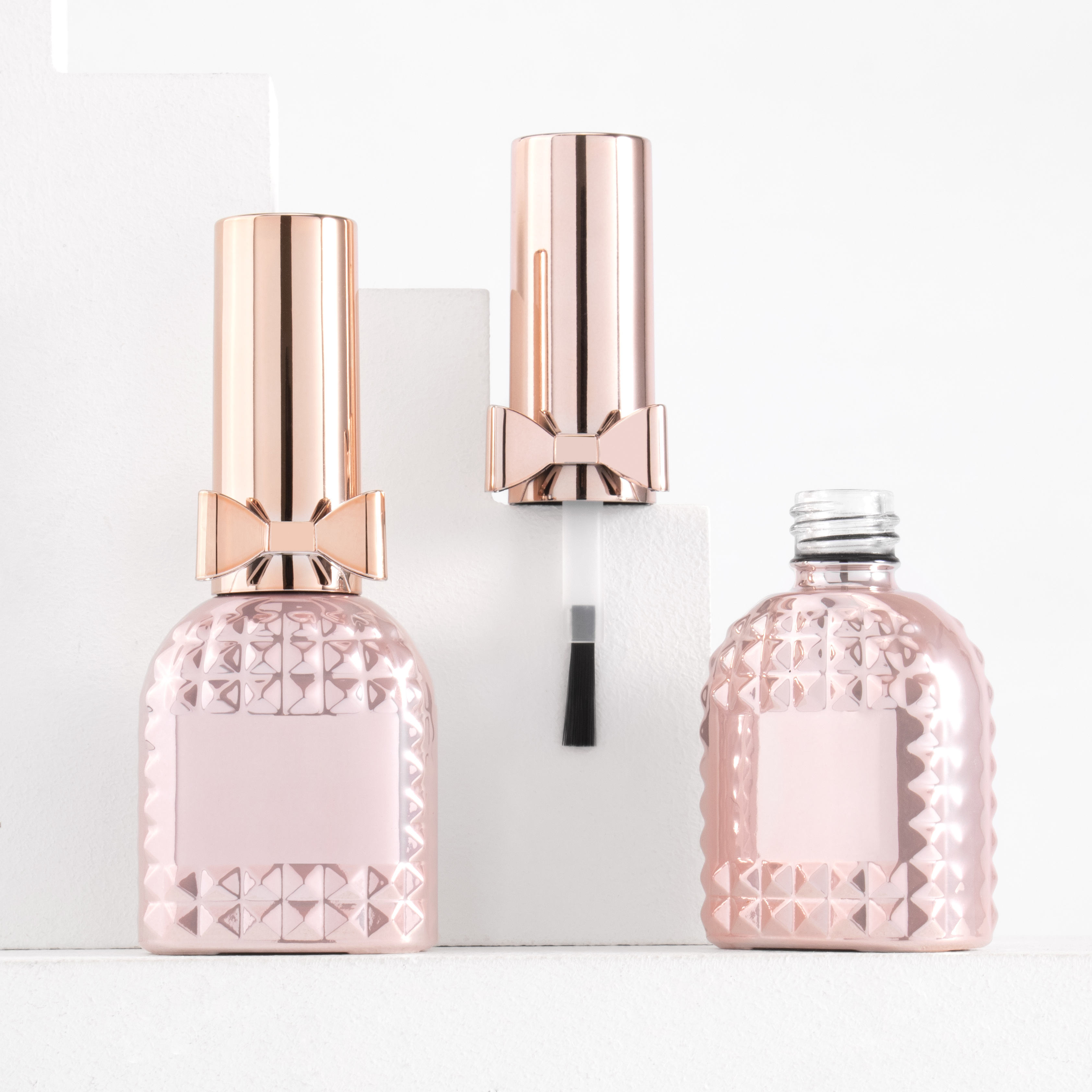 High Quality 12ml pink Gold Cylindrical Custom  Empty Nail Polish Bottle With Brush