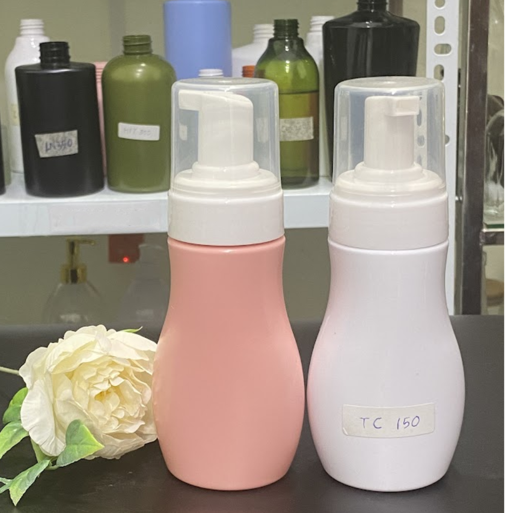 170ml Cosmetic Makeup Round Plastic Bottles with Brush Luxury Bottles for Cosmetics Packaging Foaming Hand  Manufactory