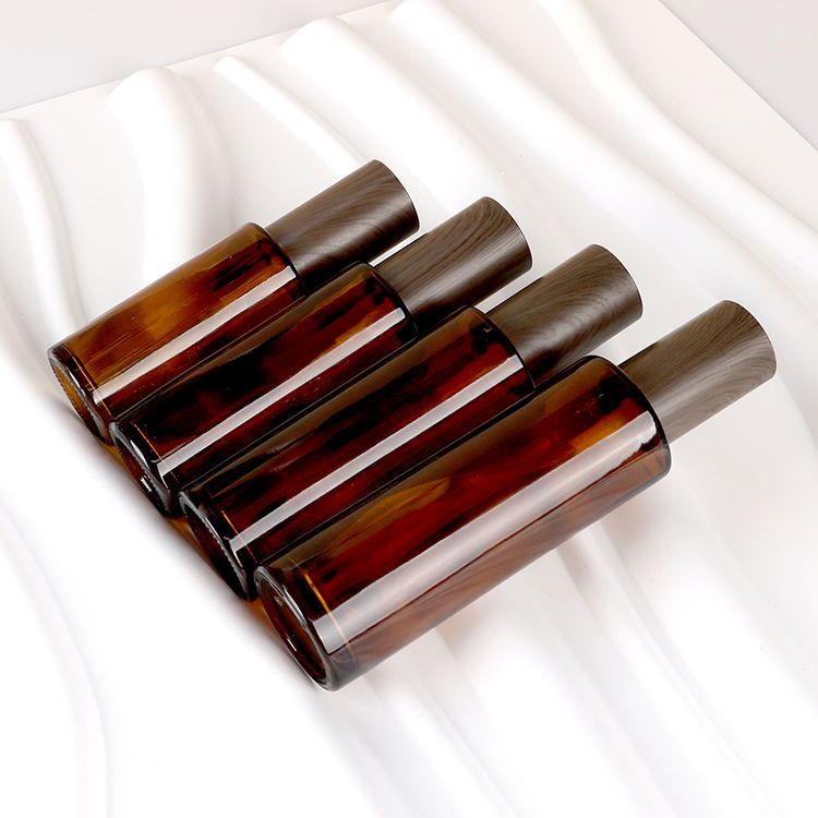 Wholesale 60ml 80ml 100ml Glass Skin Care Lotion Spray Bottles with Pump/spray-head Packaging for Cosmetic Packaging
