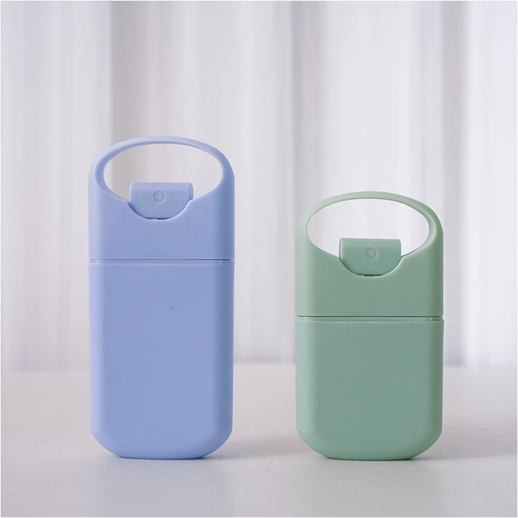 20ml 30ml Refillable Perfume Alcohol Sanatizer Plastic Flat Cell Phone Credit Card Spray Bottle Hand Sanitizer Spray Pocket