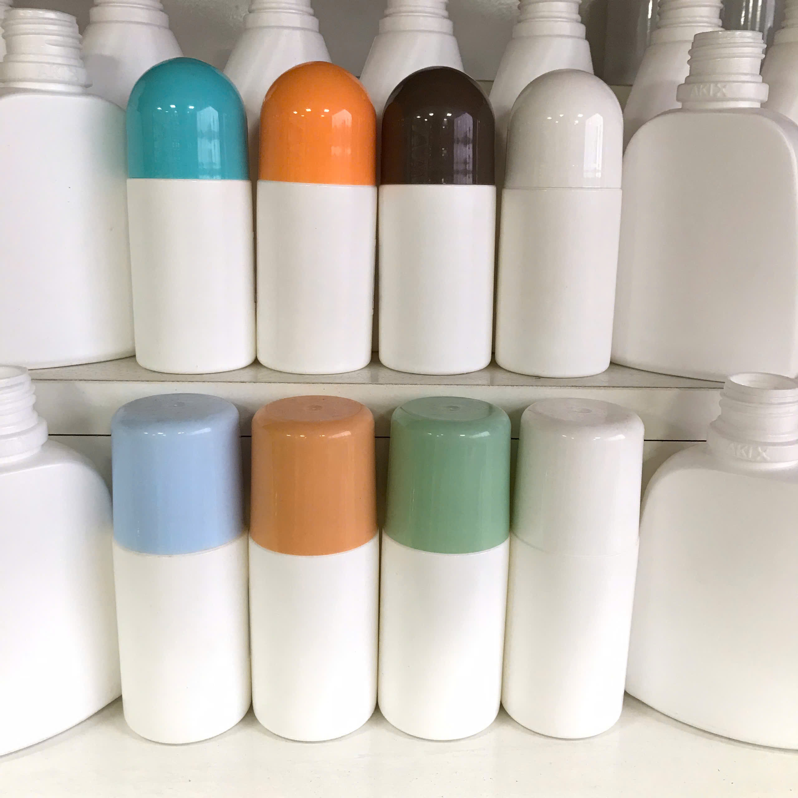 Wholesale Cylinder Underarm Roller Bottle PP Plastic Bottles for Skincare & Cosmetics Custom Color Custom logo with Printing