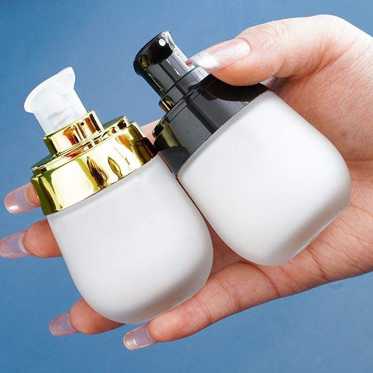 Vacuum Storage Bottle Press Travel Large Capacity Spray Bottle Skin Care Lotion Liquid Foundation Empty Bottle