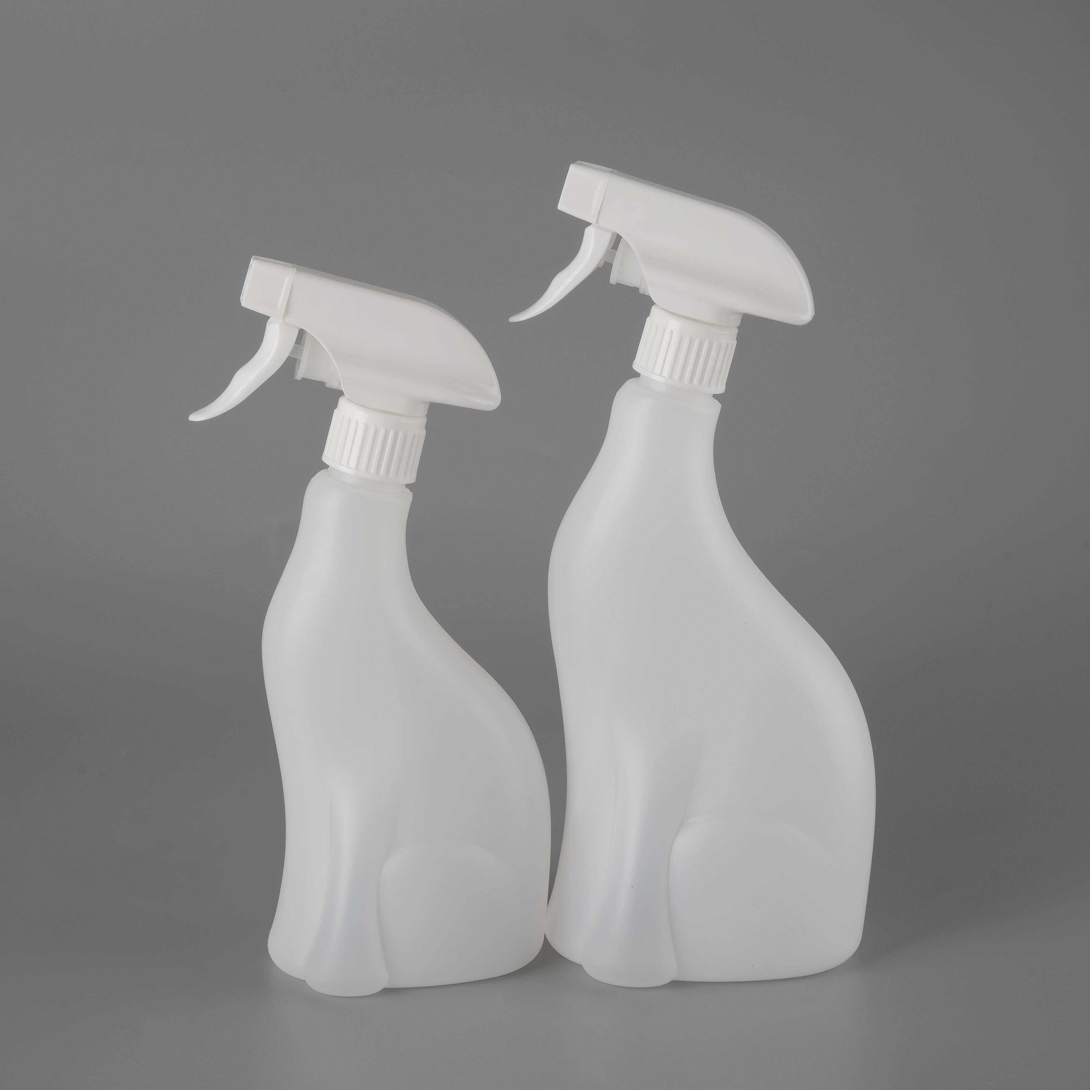 480mL 750ml HDPE Plastic Bottle Cat /Doggie Shape with Trigger Sprayer for PET Deodorant Containers