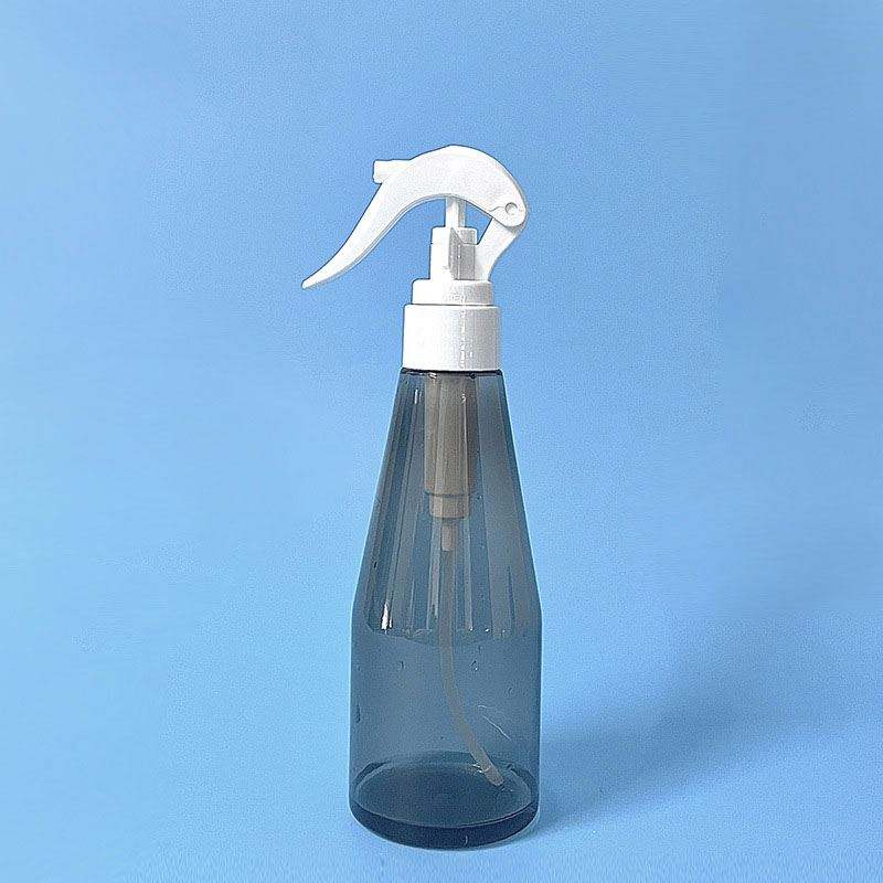 Customized Continuous Mini Trigger Pump Sprayer 28/410/410 Black Plastic New Product for Skin Care Serum