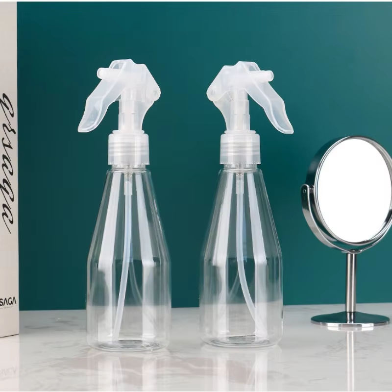 Wholesale 200ml PET Plastic Cosmetic Spray Pump Bottle with Trigger Sprayer for Hand Sanitizing Cleaning Detergent Watering