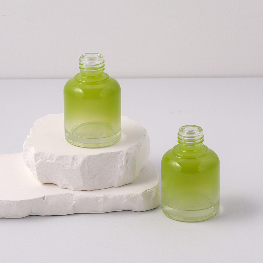 30ml green gradient essential oil dropper bottle