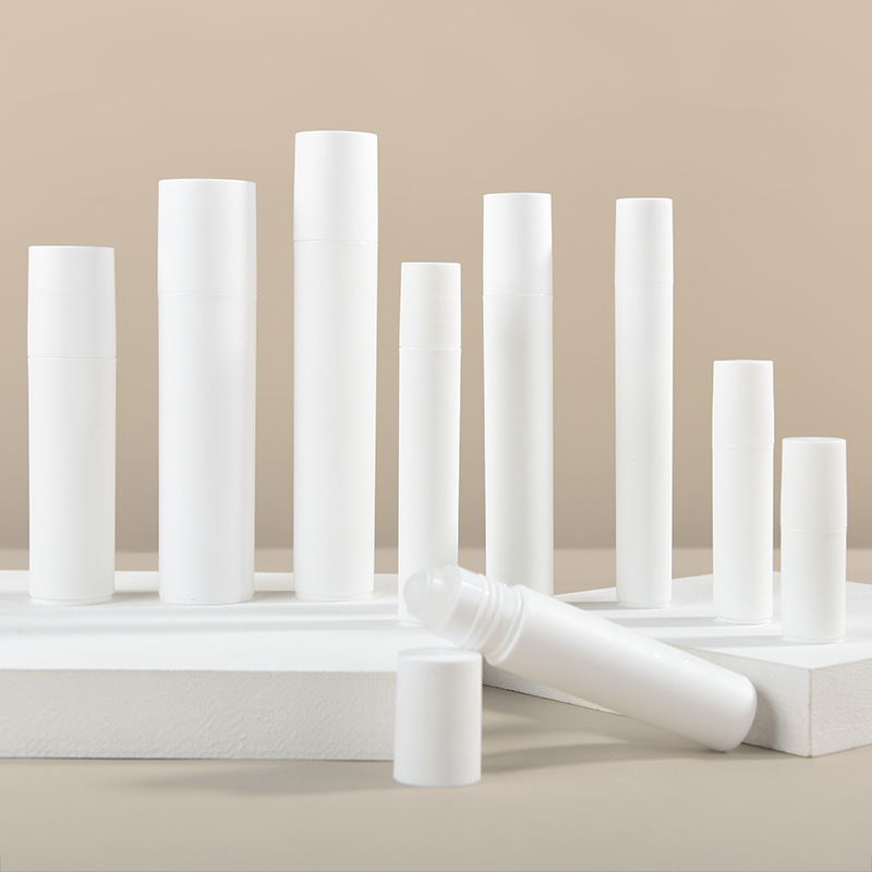 Empty PP ball bottle antiperspirant ball bottle perfume bottle essence essential oil roller bottle