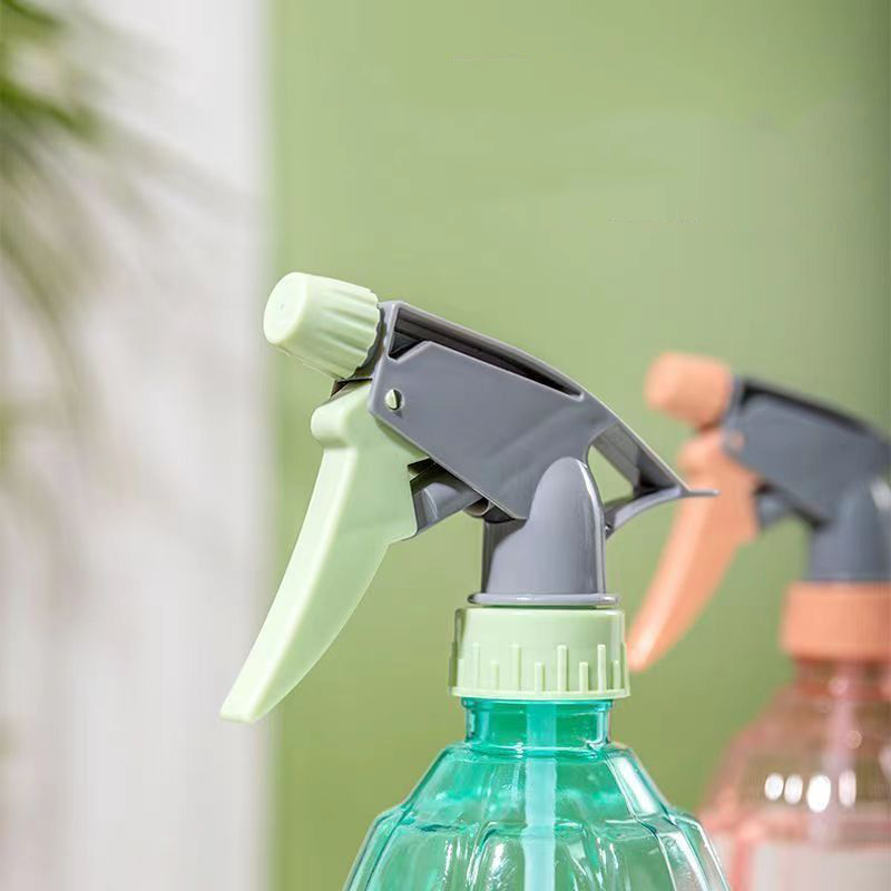 Sprinkler hand pressed candy color sprinkling watering pot sprinkling alcohol spray bottle